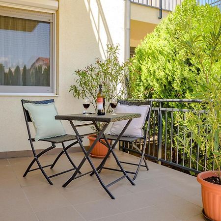 Bella Apartments No1 Hajduszoboszlo Ngoại thất bức ảnh