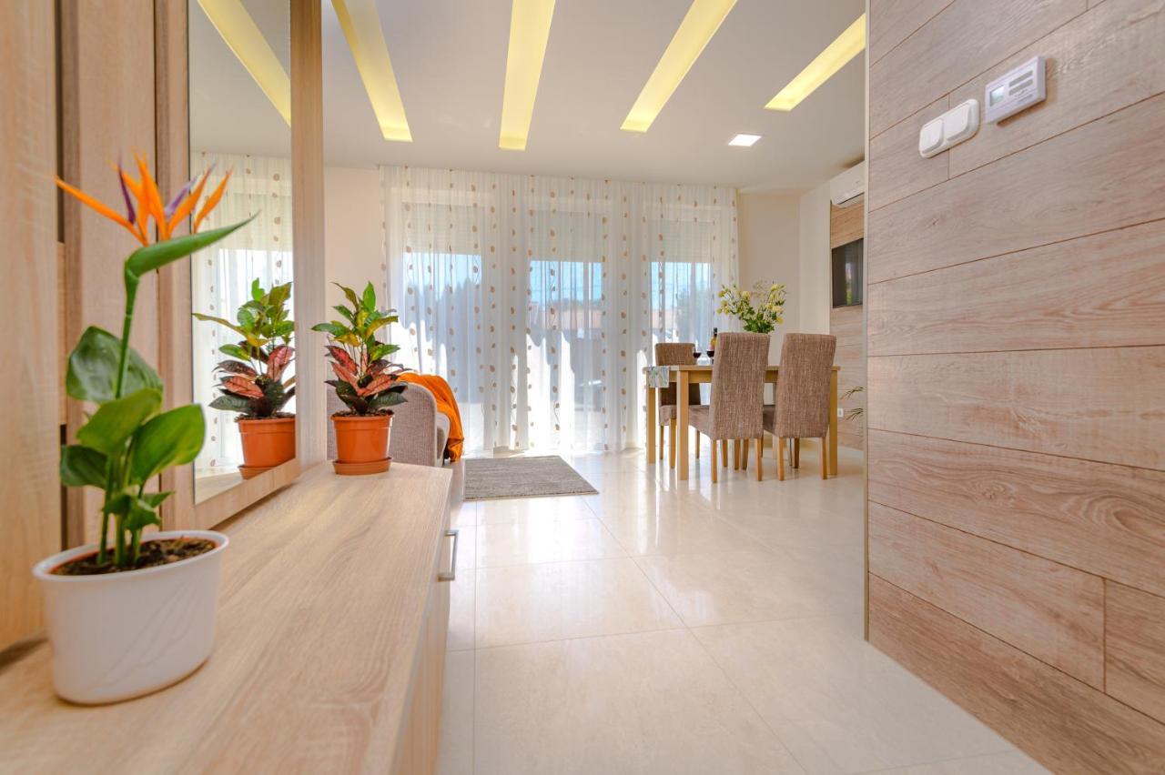 Bella Apartments No1 Hajduszoboszlo Ngoại thất bức ảnh