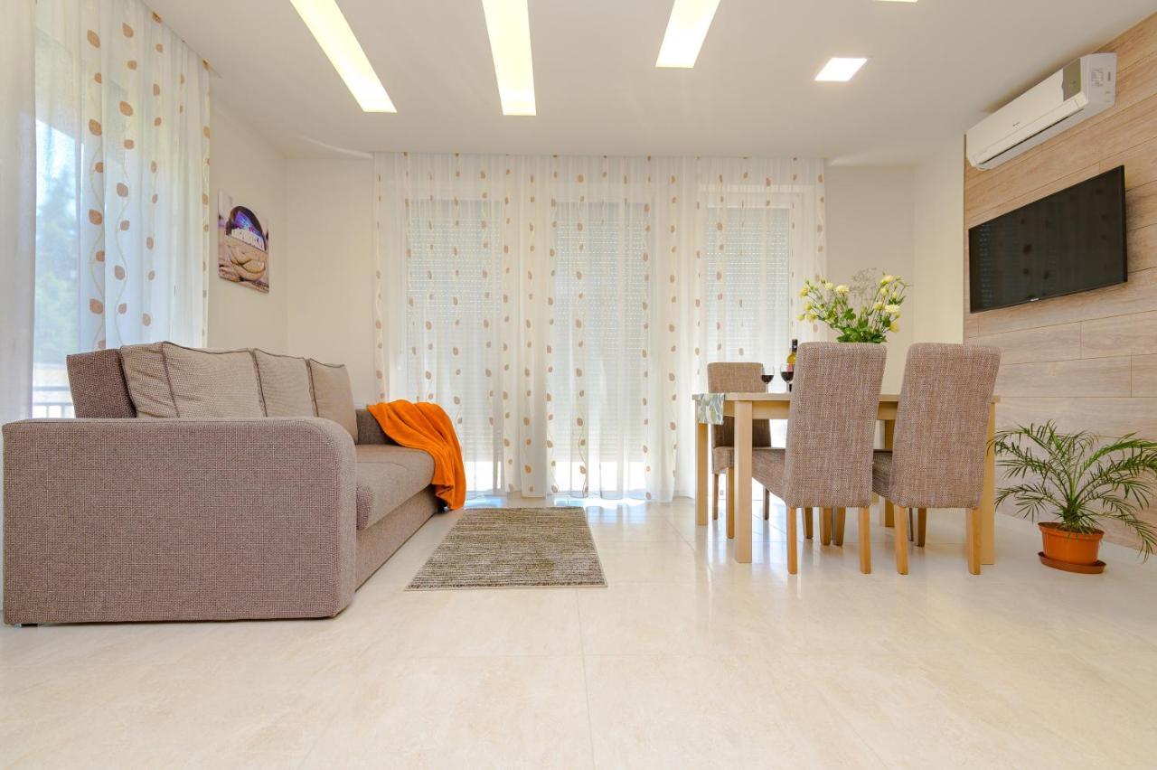 Bella Apartments No1 Hajduszoboszlo Ngoại thất bức ảnh